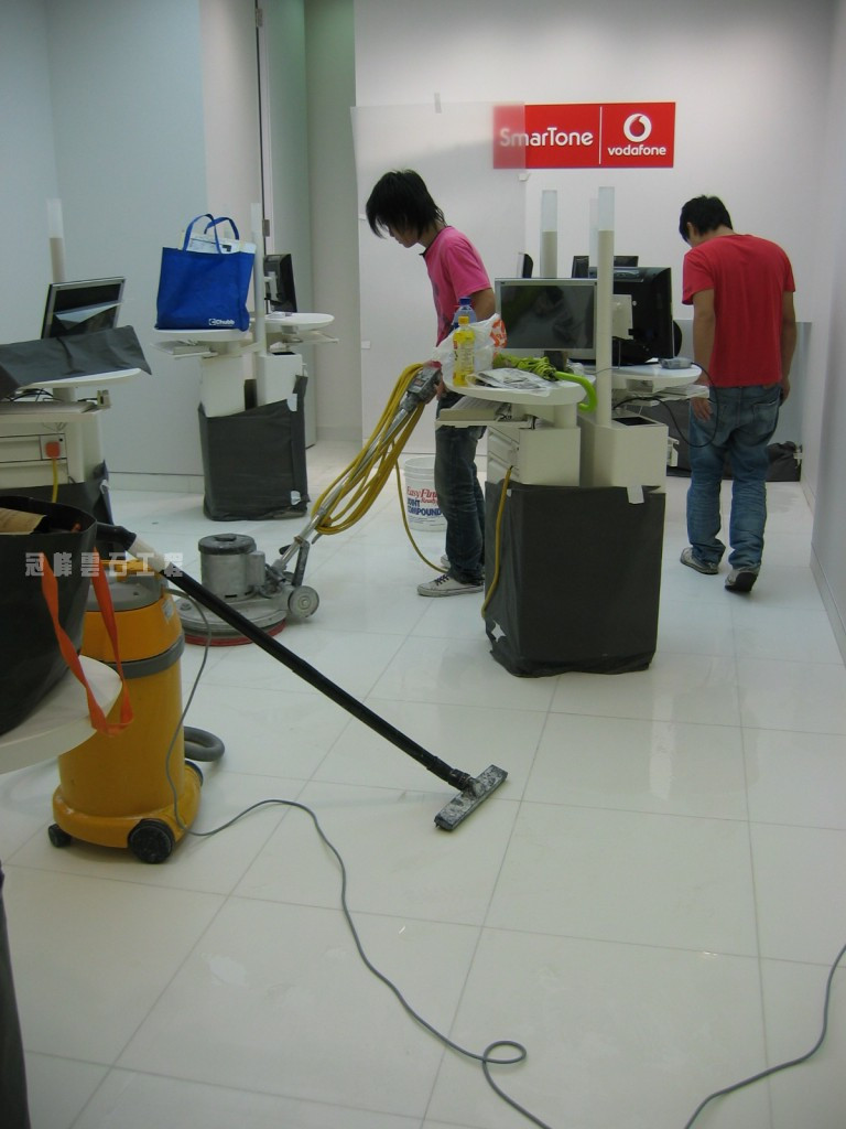 數碼通門市 - 冠峰雲石工程實例 - 第1張 圖片 - 2009年06月03日 - hksummit.com