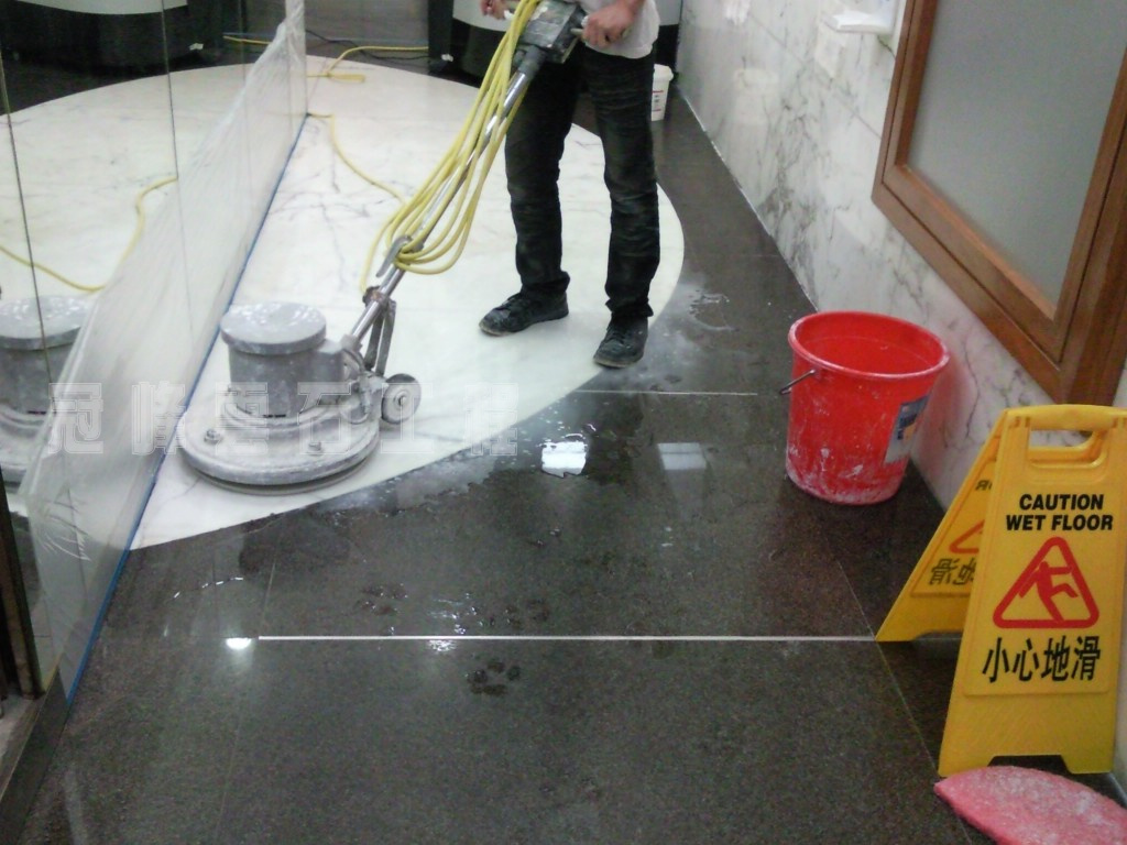 宏威中心 - 冠峰雲石工程實例 - 第4張 圖片 - 2010年04月13日 - hksummit.com