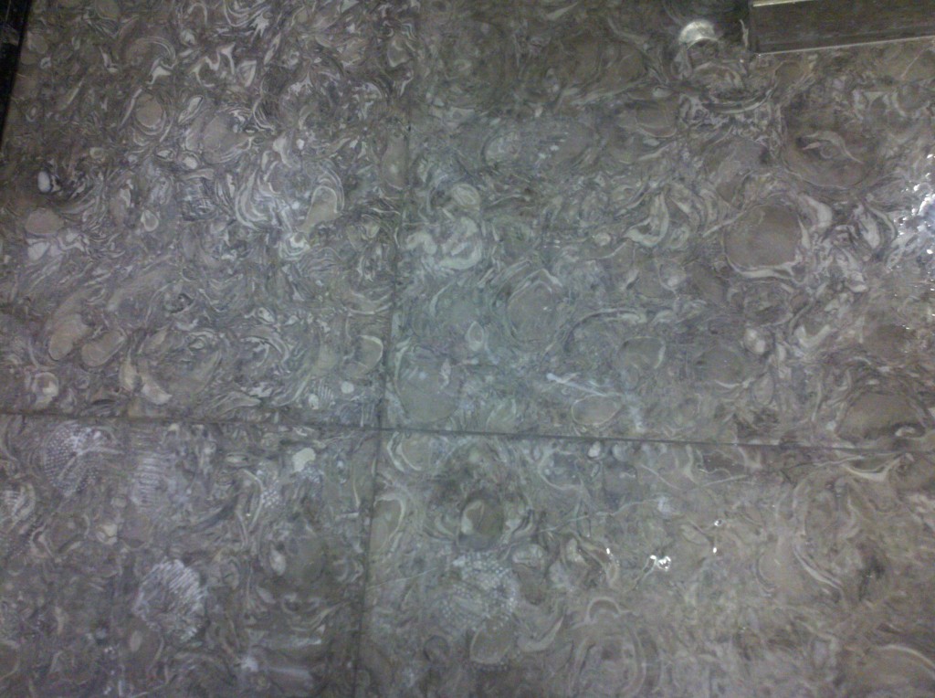 荃灣沙嘴道地盤 - 冠峰雲石工程實例 - 第2張 圖片 - 2010年07月19日 - hksummit.com