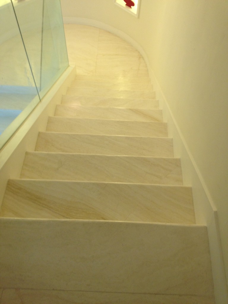 大埔翡翠花園 白吼雲石打磨翻新 - 冠峰雲石工程實例 - 第15張 圖片 - 2012年07月19日 - hksummit.com