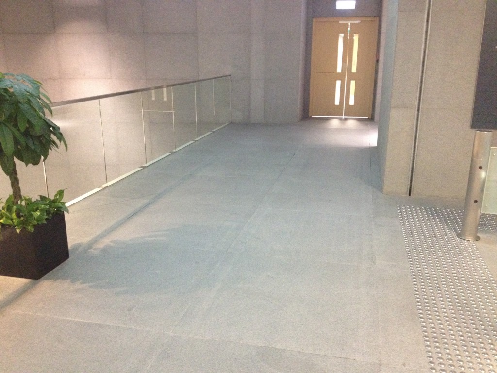 政府總部 麻石防污處理 - 冠峰雲石工程實例 - 第15張 圖片 - 2012年10月01日 - hksummit.com