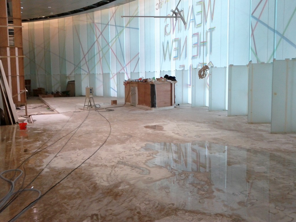 IFC ONE  雲石無縫打磨 - 冠峰雲石工程實例 - 第7張 圖片 - 2012年10月01日 - hksummit.com