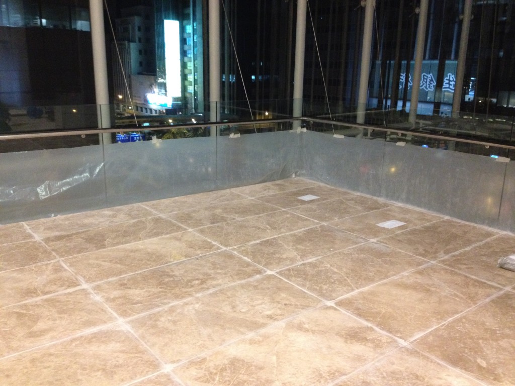 IFC ONE  雲石無縫打磨 - 冠峰雲石工程實例 - 第16張 圖片 - 2012年10月01日 - hksummit.com
