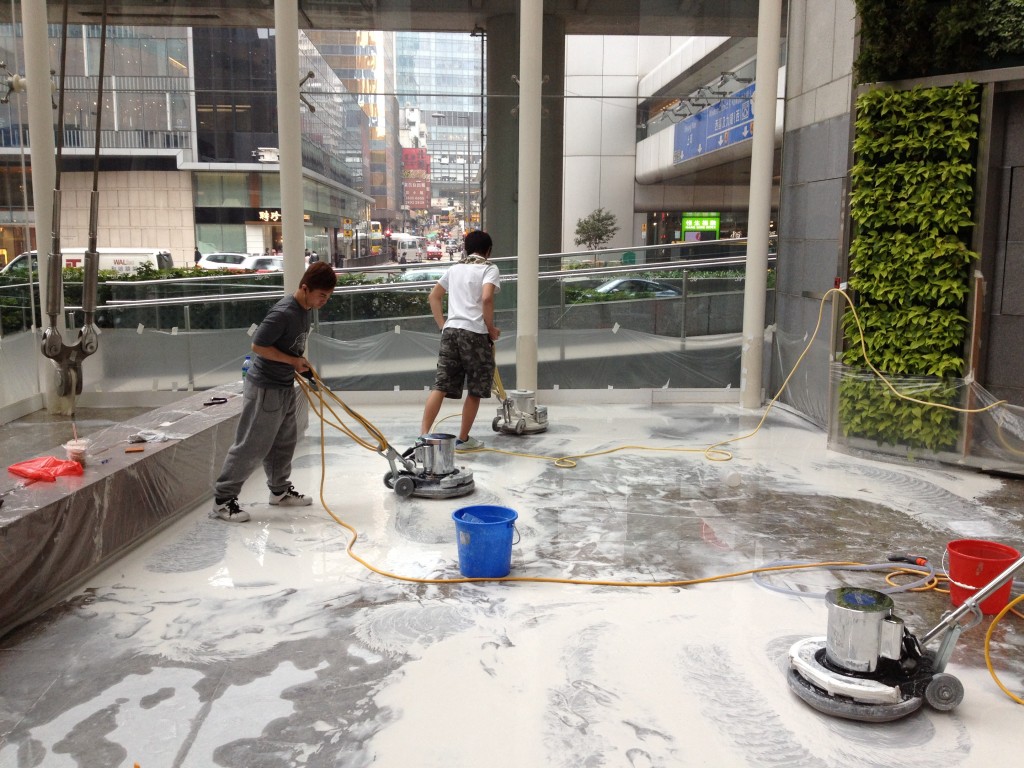 IFC ONE  雲石無縫打磨 - 冠峰雲石工程實例 - 第21張 圖片 - 2012年10月01日 - hksummit.com
