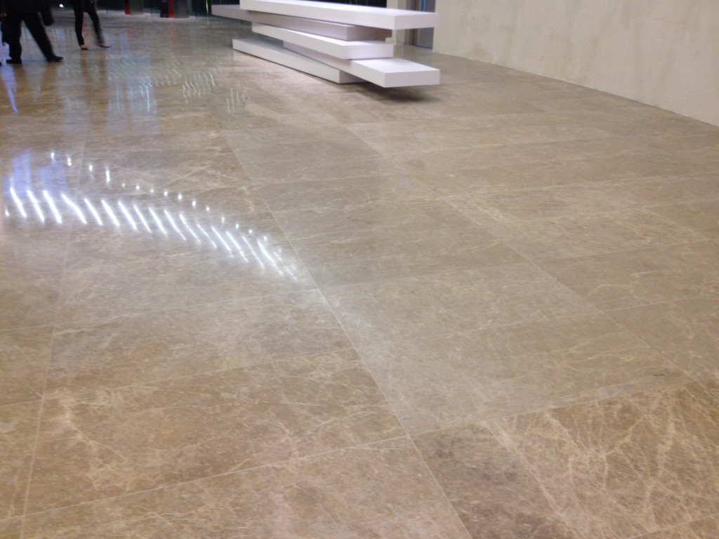 IFC ONE  雲石無縫打磨 - 冠峰雲石工程實例 - 第33張 圖片 - 2012年10月01日 - hksummit.com