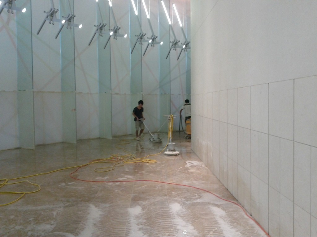 IFC ONE  雲石無縫打磨 - 冠峰雲石工程實例 - 第10張 圖片 - 2012年10月01日 - hksummit.com