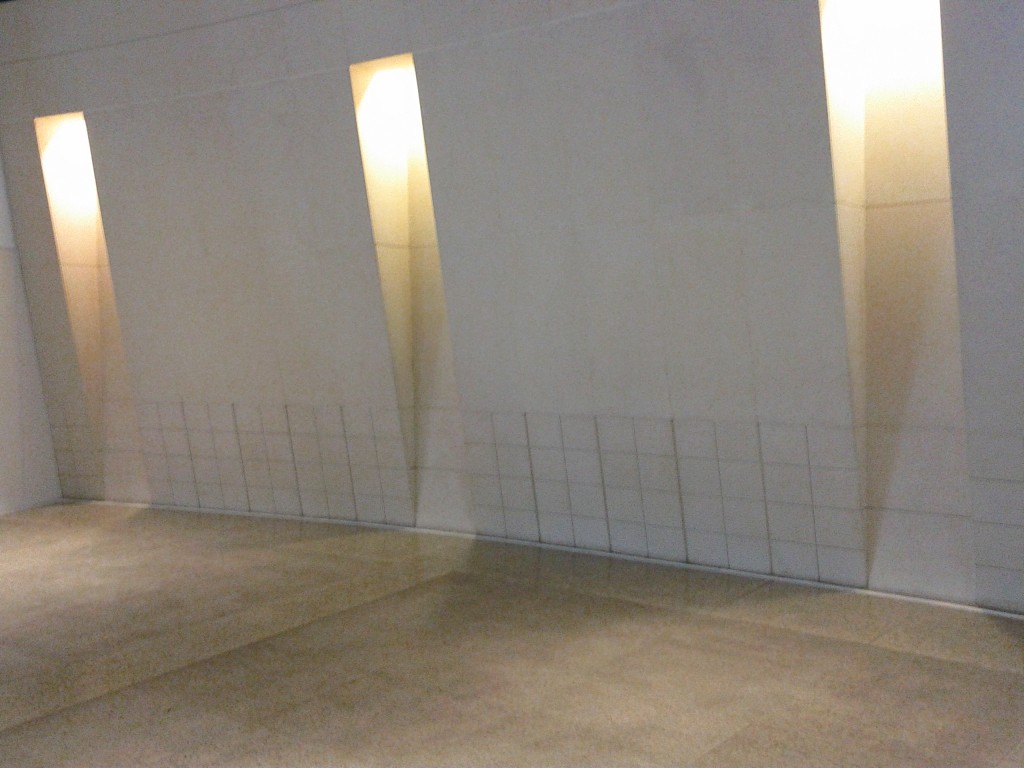 IFC ONE 雲石牆身翻新 - 冠峰雲石工程實例 - 第6張 圖片 - 2012年10月01日 - hksummit.com