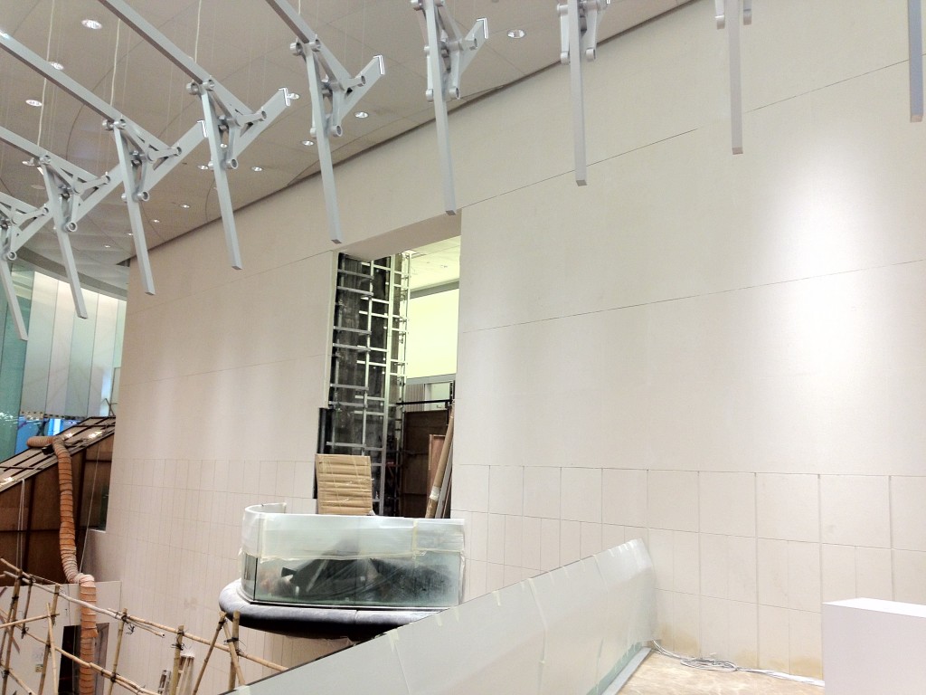 IFC ONE 雲石牆身翻新 - 冠峰雲石工程實例 - 第10張 圖片 - 2012年10月01日 - hksummit.com
