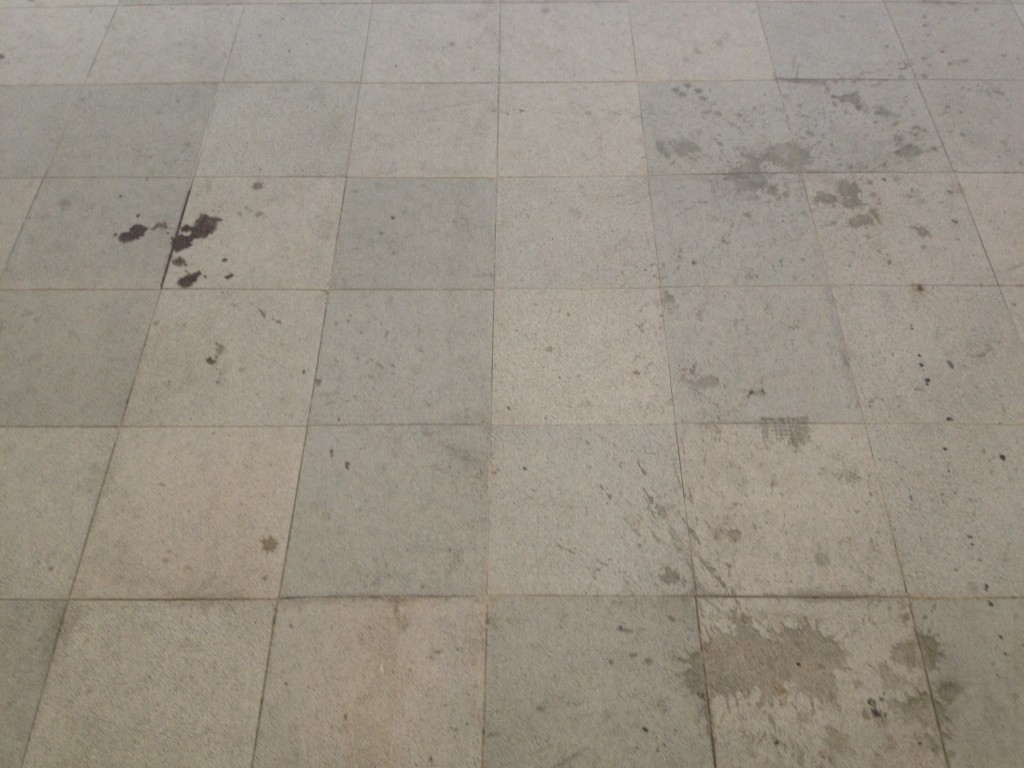 浸會大學  麻石清洗 - 冠峰雲石工程實例 - 第1張 圖片 - 2012年12月17日 - hksummit.com