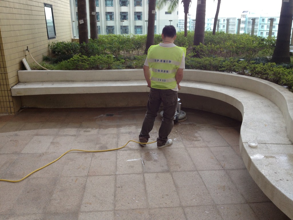 浸會大學  麻石清洗 - 冠峰雲石工程實例 - 第3張 圖片 - 2012年12月17日 - hksummit.com