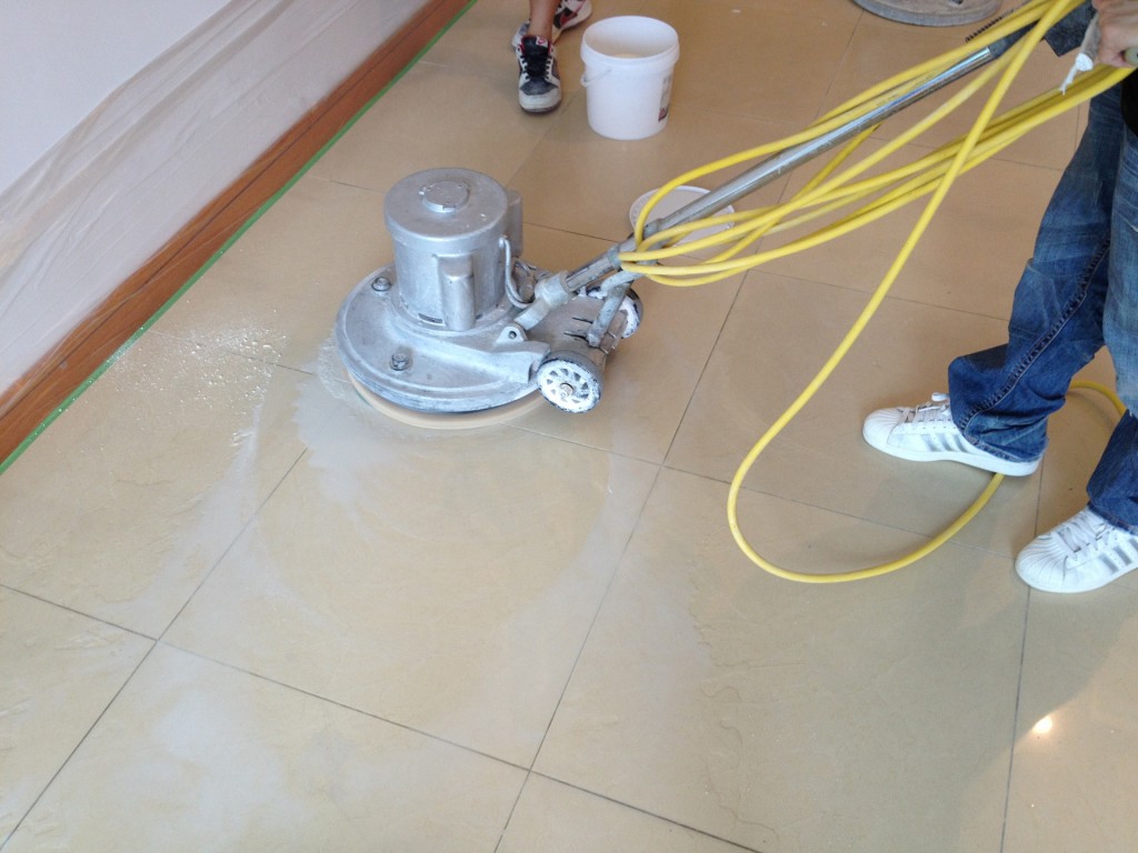 萬景峰拋光磚翻新 - 冠峰雲石工程實例 - 第4張 圖片 - 2013年09月18日 - hksummit.com