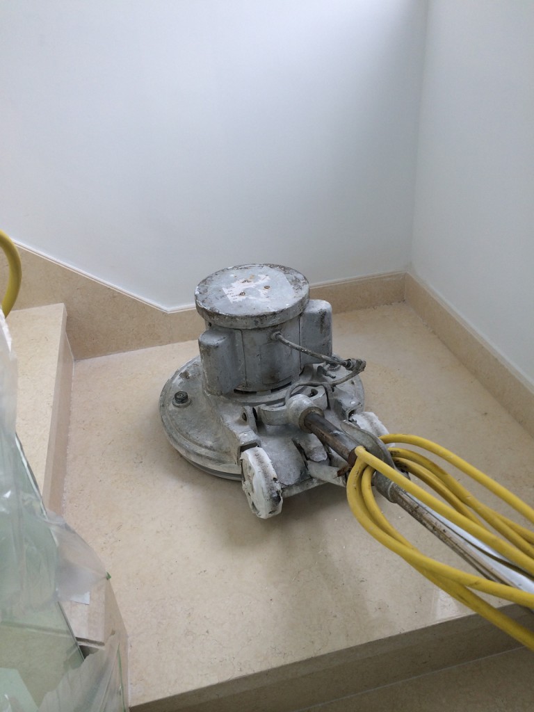 偉賢薈 雲石翻新 - 冠峰雲石工程實例 - 第5張 圖片 - 2014年04月27日 - hksummit.com