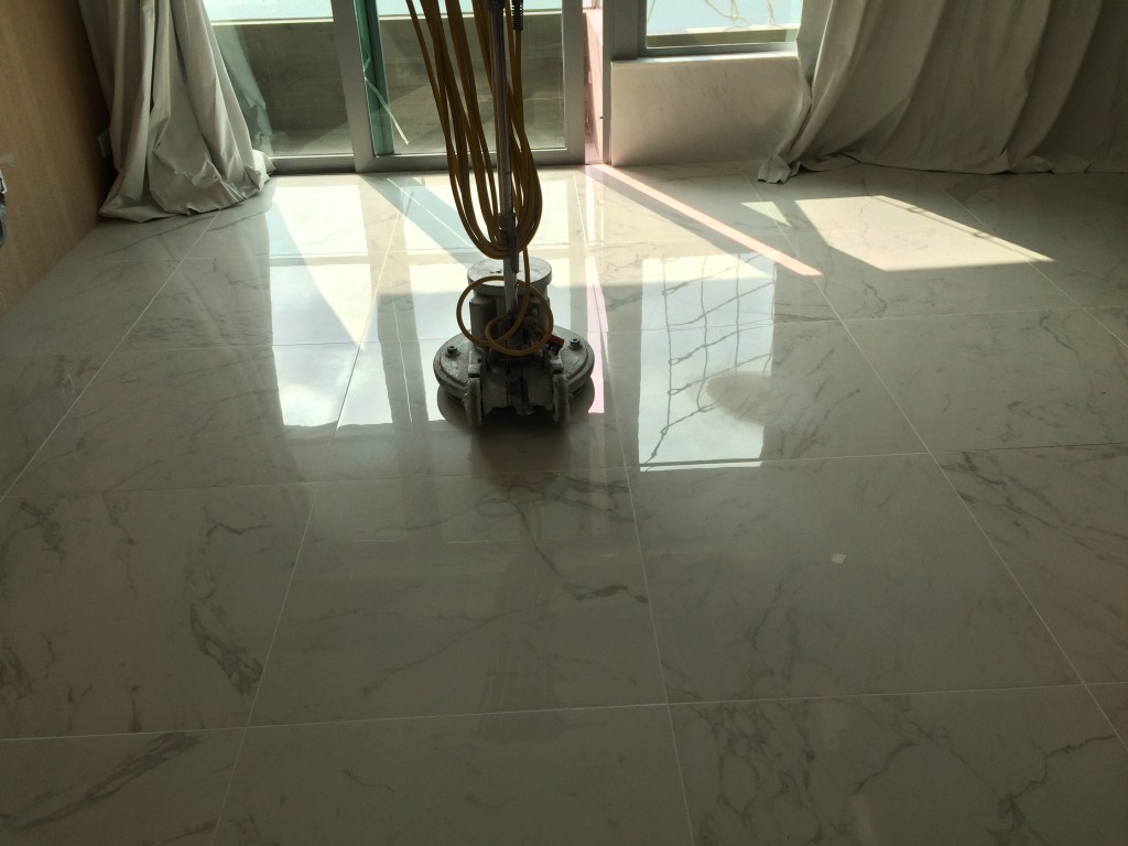 豪景花園 拋光磚翻新 - 冠峰雲石工程實例 - 第1張 圖片 - 2015年02月13日 - hksummit.com