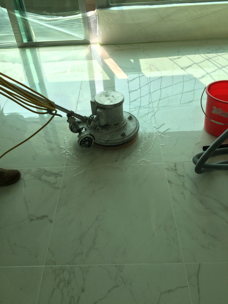 豪景花園 拋光磚翻新 - 冠峰雲石工程實例 - 第5張 圖片 - 2015年02月13日 - hksummit.com