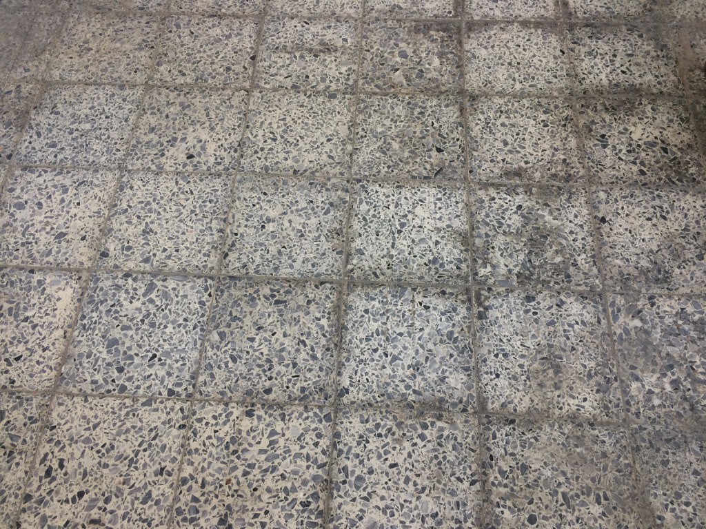 Hino 車行 人造石翻新 - 冠峰雲石工程實例 - 第1張 圖片 - 2015年07月19日 - hksummit.com