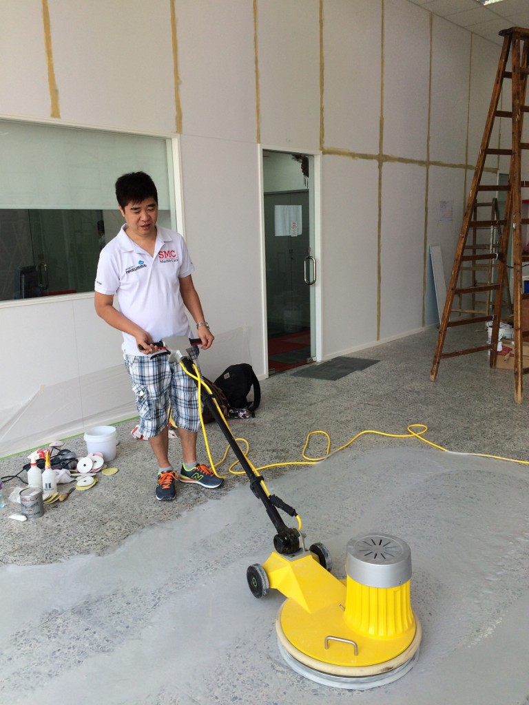 Hino 車行 人造石翻新 - 冠峰雲石工程實例 - 第3張 圖片 - 2015年07月19日 - hksummit.com