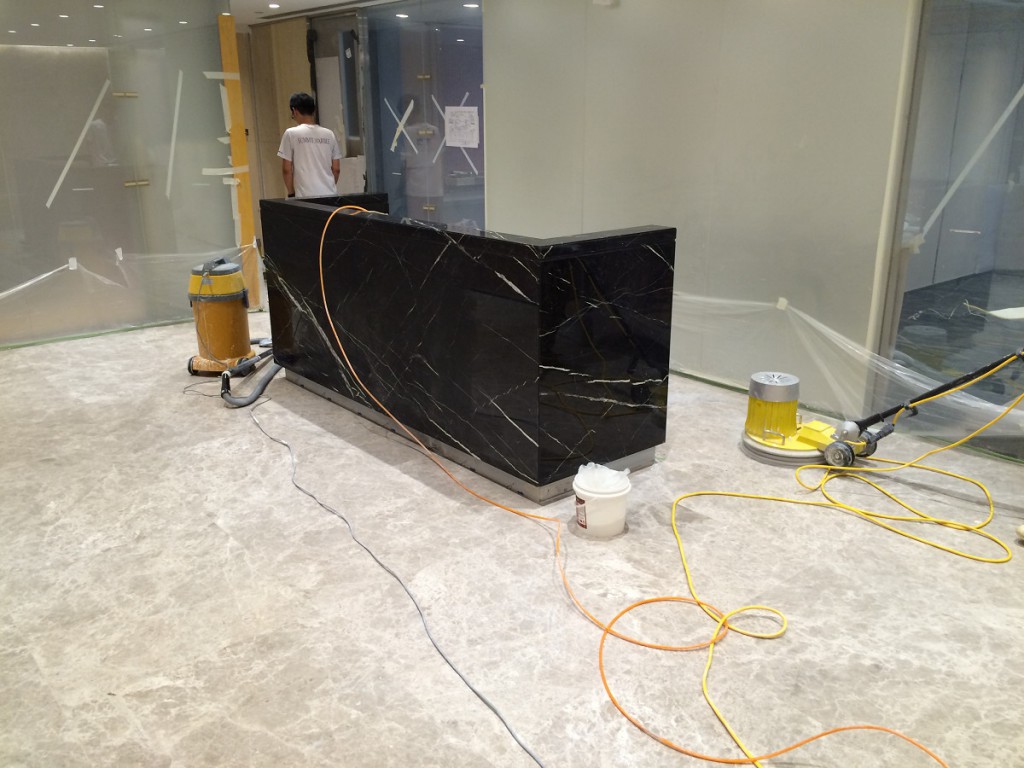 交易廣場 雲石無縫打磨 - 冠峰雲石工程實例 - 第6張 圖片 - 2015年07月19日 - hksummit.com