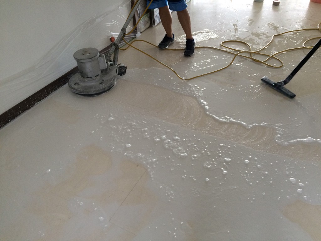 美景臺 白沙石翻新 - 冠峰雲石工程實例 - 第4張 圖片 - 2015年08月15日 - hksummit.com