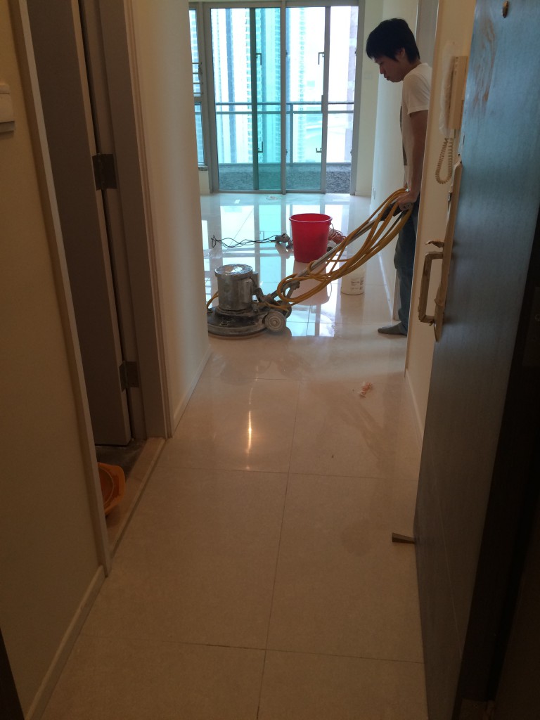 環宇海灣 拋光磚打磨翻新工程 - 冠峰雲石工程實例 - 第1張 圖片 - 2015年09月09日 - hksummit.com