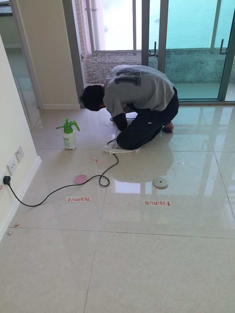 環宇海灣 拋光磚打磨翻新工程 - 冠峰雲石工程實例 - 第9張 圖片 - 2015年09月09日 - hksummit.com