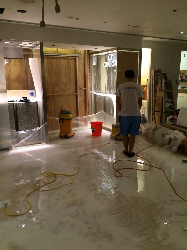 Omega 錶店 雲石翻新 - 冠峰雲石工程實例 - 第3張 圖片 - 2015年10月11日 - hksummit.com