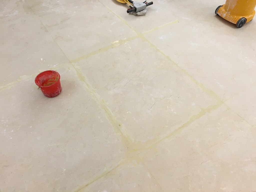 星輝豪庭 西班米黃雲石翻新 - 冠峰雲石工程實例 - 第5張 圖片 - 2015年11月17日 - hksummit.com