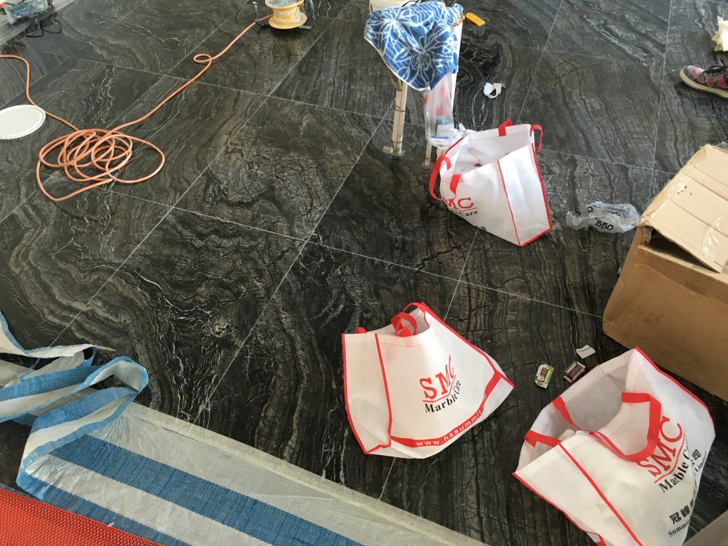 南海小築 雲石翻新 - 冠峰雲石工程實例 - 第2張 圖片 - 2015年12月20日 - hksummit.com