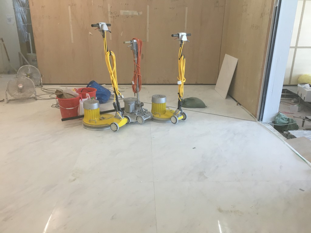 九龍貿易中心 雲石無縫打磨 - 冠峰雲石工程實例 - 第1張 圖片 - 2016年01月03日 - hksummit.com