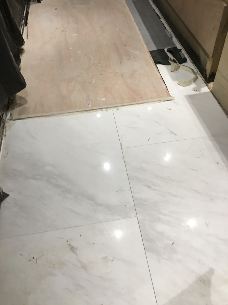 柏克大廈 雲石無縫打磨 - 冠峰雲石工程實例 - 第1張 圖片 - 2016年02月06日 - hksummit.com