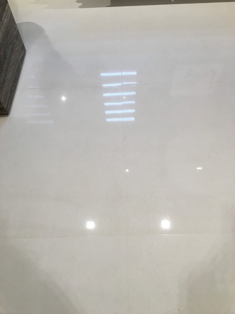 LOEWE 白沙石保養 - 冠峰雲石工程實例 #7 圖片 - 2016年02月06日 - hksummit.com