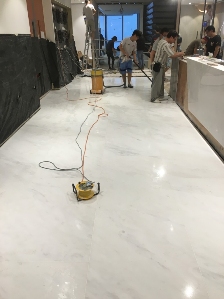 港島東中心 雲石無縫打磨 - 冠峰雲石工程實例 - 第4張 圖片 - 2016年02月06日 - hksummit.com