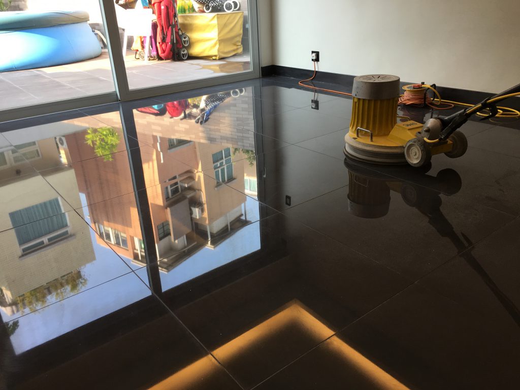 加州豪園 拋光磚翻新 - 冠峰雲石工程實例 - 第6張 圖片 - 2016年07月23日 - hksummit.com