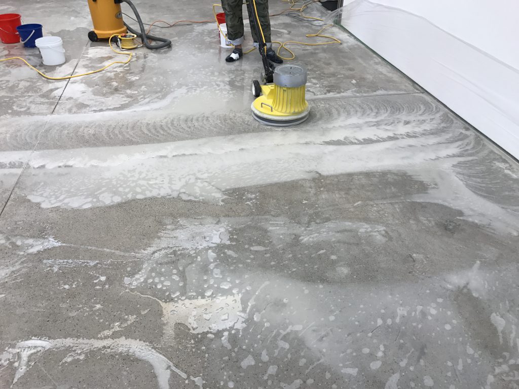 中環畫廊 水泥地翻新 - 冠峰雲石工程實例 - 第4張 圖片 - 2017年04月23日 - hksummit.com