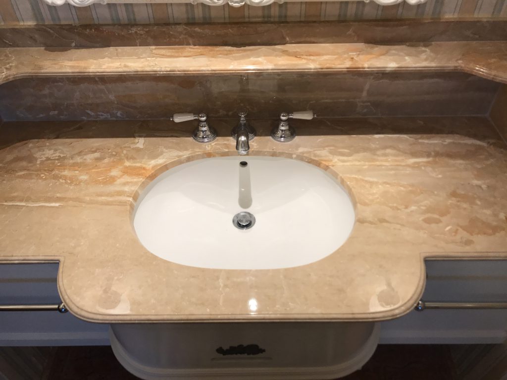 迪士尼樂園酒店 雲石翻新工程 - 冠峰雲石工程實例 #9 圖片 - 2021年05月17日 - hksummit.com