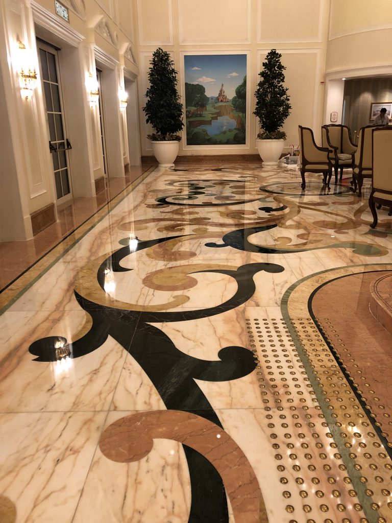 迪士尼樂園酒店 雲石翻新工程 - 冠峰雲石工程實例 #10 圖片 - 2021年05月22日 - hksummit.com