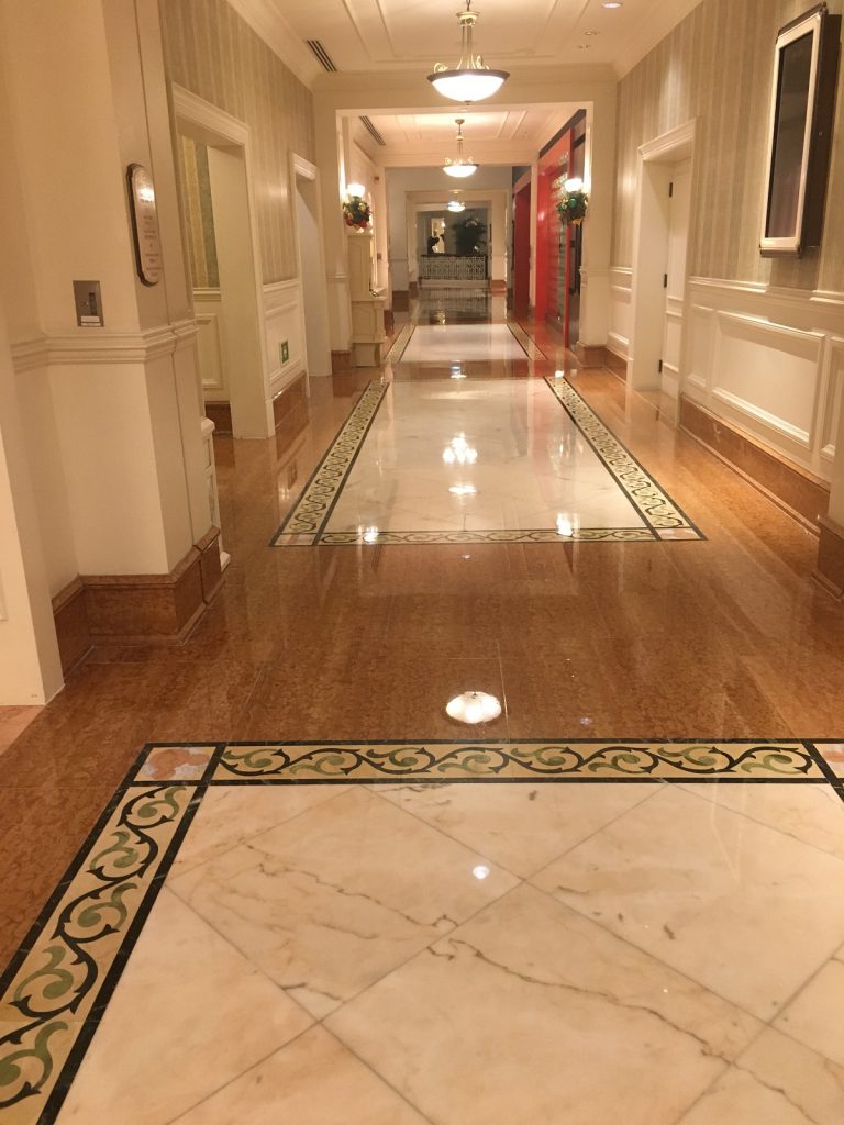 迪士尼樂園酒店 雲石翻新工程 - 冠峰雲石工程實例 #14 圖片 - 2021年05月22日 - hksummit.com