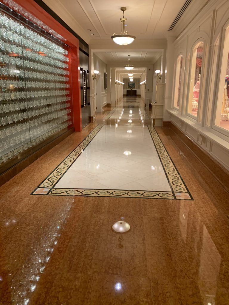 迪士尼樂園酒店 雲石翻新工程 - 冠峰雲石工程實例 #23 圖片 - 2021年05月22日 - hksummit.com