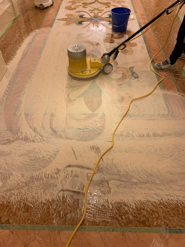 迪士尼樂園酒店 雲石翻新工程 - 冠峰雲石工程實例 #3 圖片 - 2021年05月22日 - hksummit.com