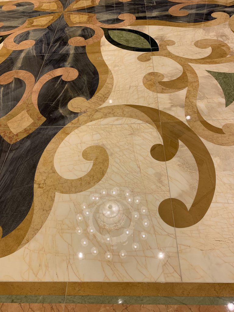 迪士尼樂園酒店 雲石翻新工程 - 冠峰雲石工程實例 #32 圖片 - 2021年05月22日 - hksummit.com