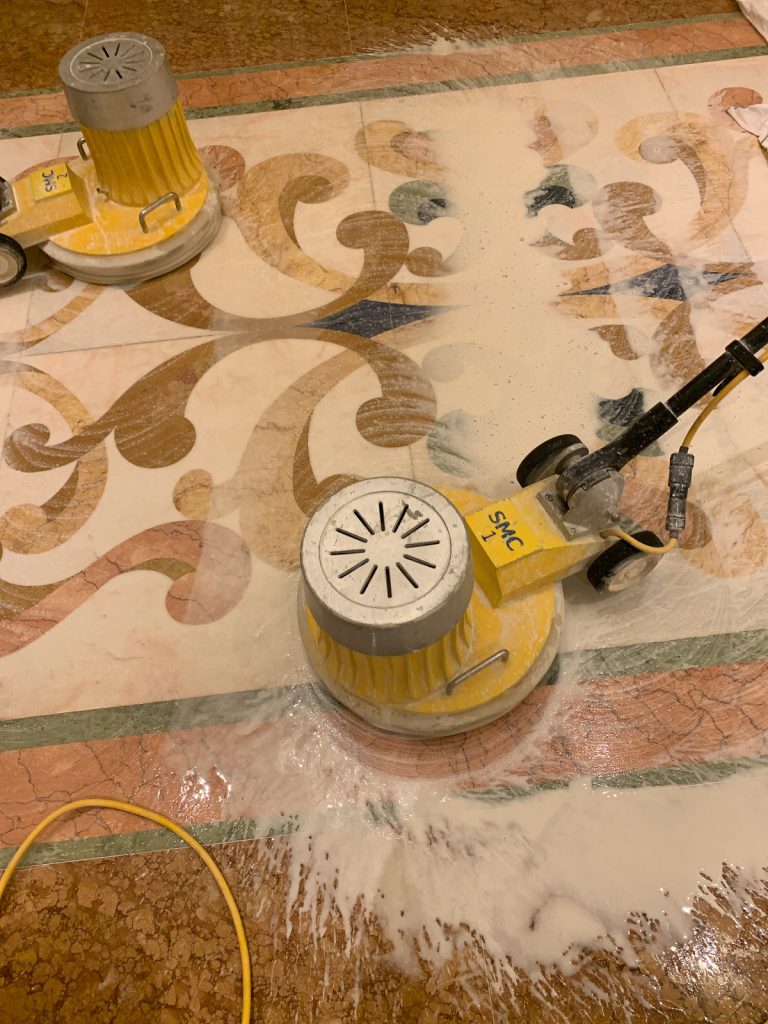 迪士尼樂園酒店 雲石翻新工程 - 冠峰雲石工程實例 #34 圖片 - 2021年05月22日 - hksummit.com