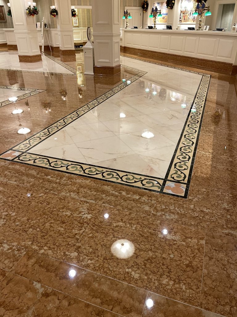 迪士尼樂園酒店 雲石翻新工程 - 冠峰雲石工程實例 #54 圖片 - 2021年05月22日 - hksummit.com