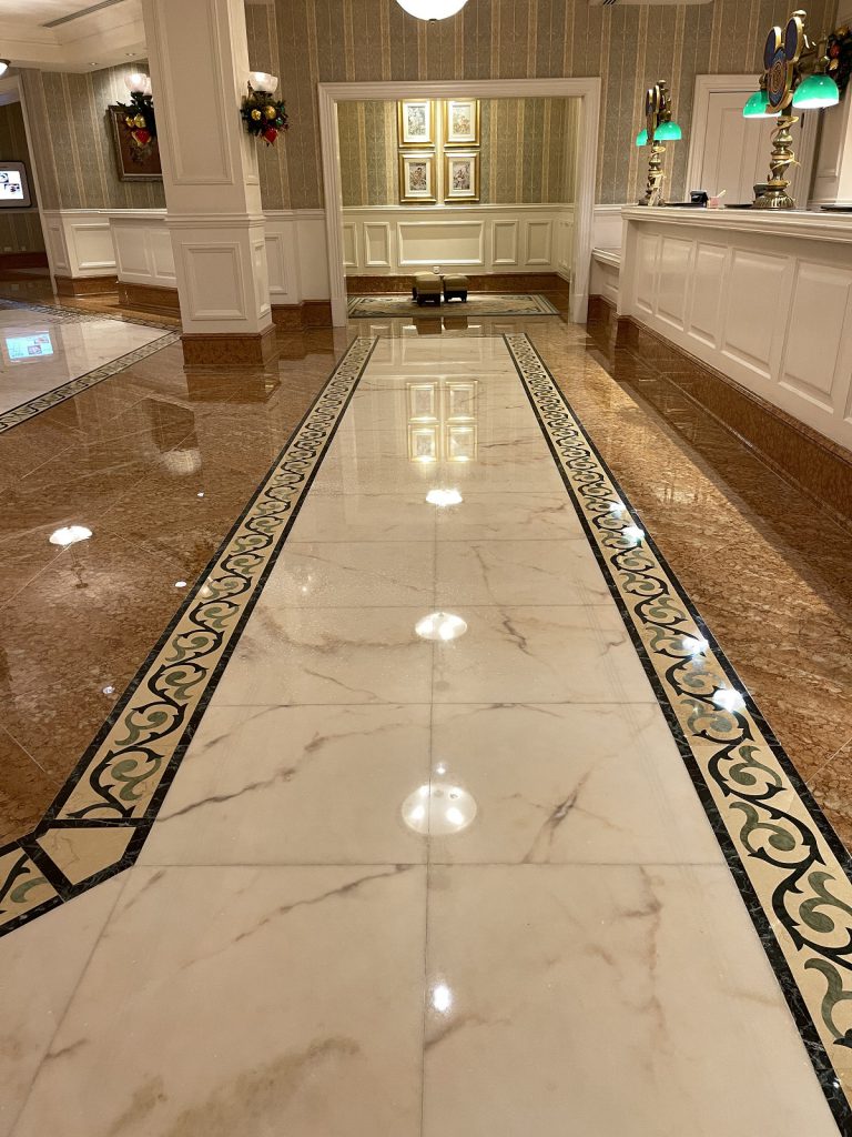 迪士尼樂園酒店 雲石翻新工程 - 冠峰雲石工程實例 #56 圖片 - 2021年05月22日 - hksummit.com