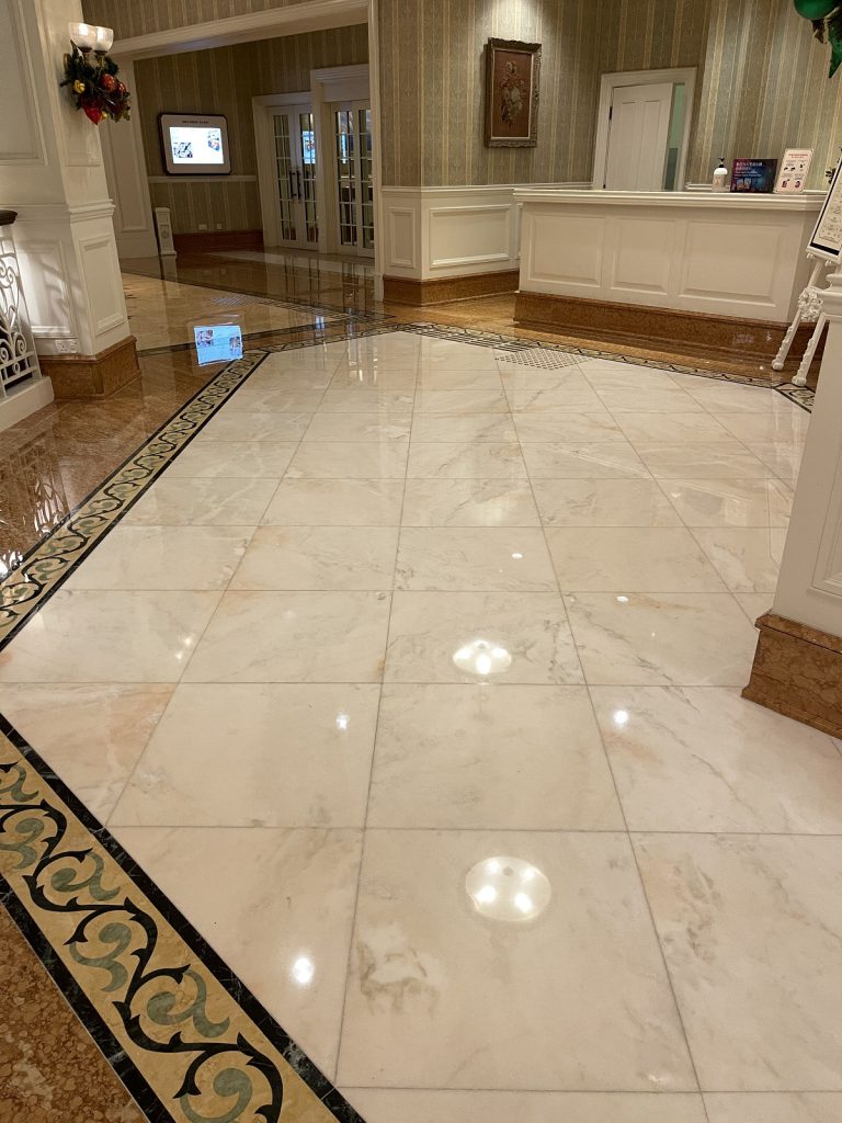 迪士尼樂園酒店 雲石翻新工程 - 冠峰雲石工程實例 #57 圖片 - 2021年05月22日 - hksummit.com