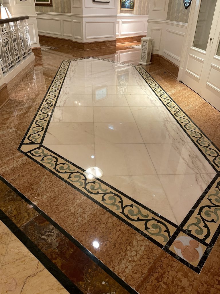 迪士尼樂園酒店 雲石翻新工程 - 冠峰雲石工程實例 #61 圖片 - 2021年05月22日 - hksummit.com