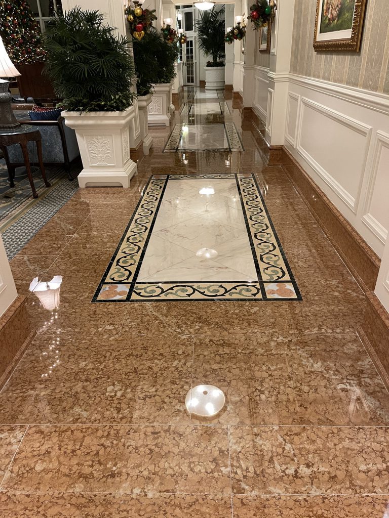 迪士尼樂園酒店 雲石翻新工程 - 冠峰雲石工程實例 #62 圖片 - 2021年05月22日 - hksummit.com