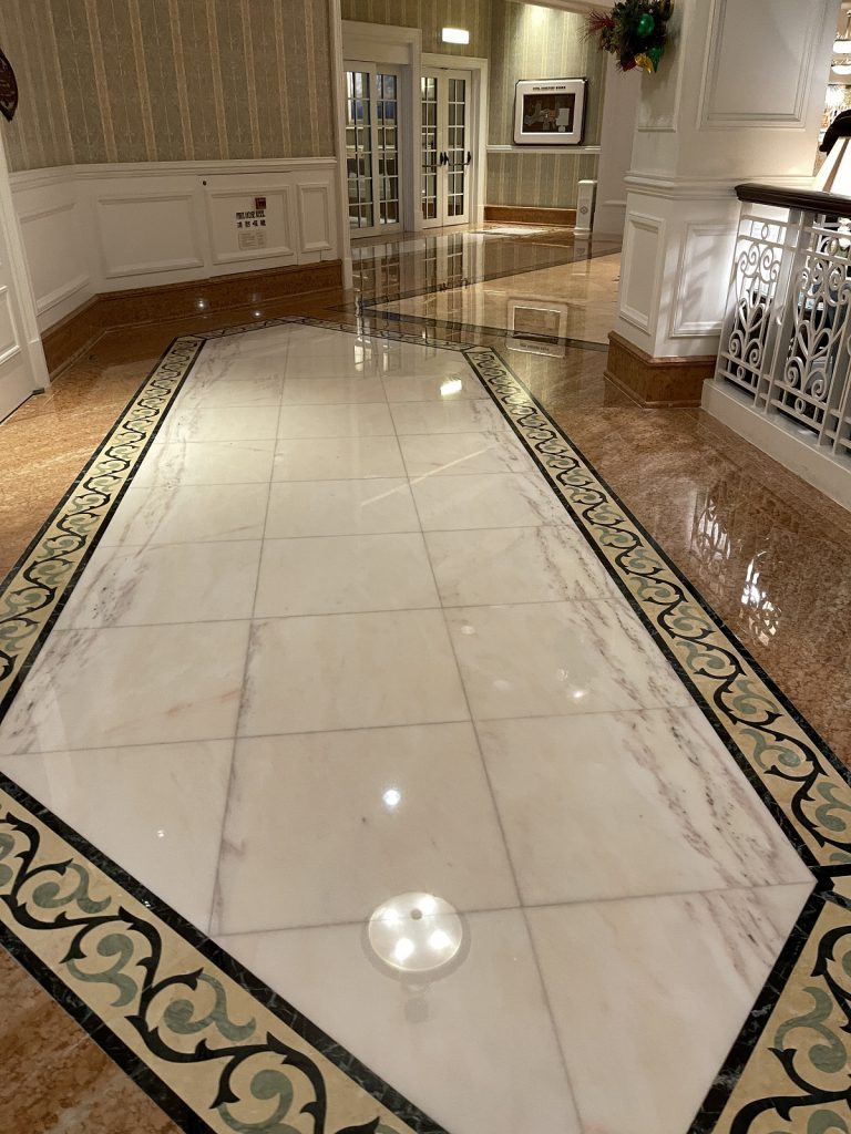 迪士尼樂園酒店 雲石翻新工程 - 冠峰雲石工程實例 #63 圖片 - 2021年05月22日 - hksummit.com