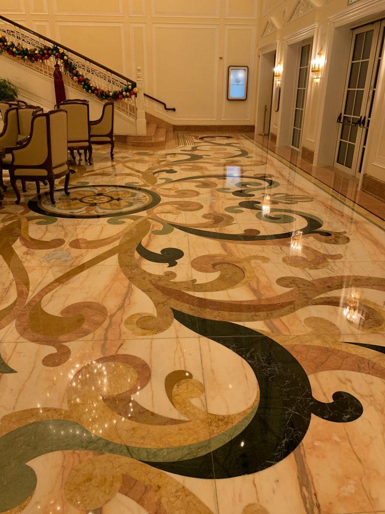 迪士尼樂園酒店 雲石翻新工程 - 冠峰雲石工程實例 #9 圖片 - 2021年05月22日 - hksummit.com