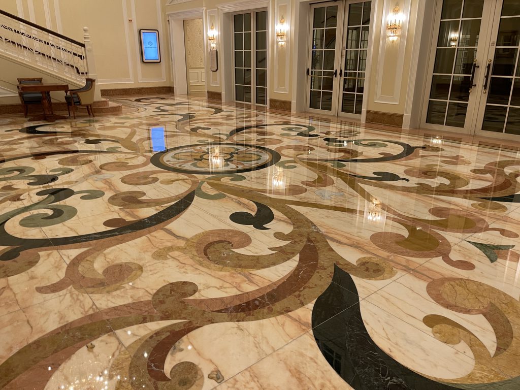 迪士尼酒店 - 冠峰雲石工程實例 #13 圖片 - 2023年04月13日 - hksummit.com