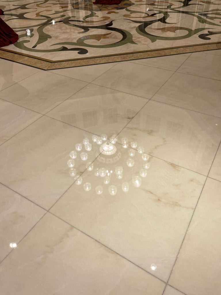 迪士尼酒店 - 冠峰雲石工程實例 #15 圖片 - 2023年04月13日 - hksummit.com