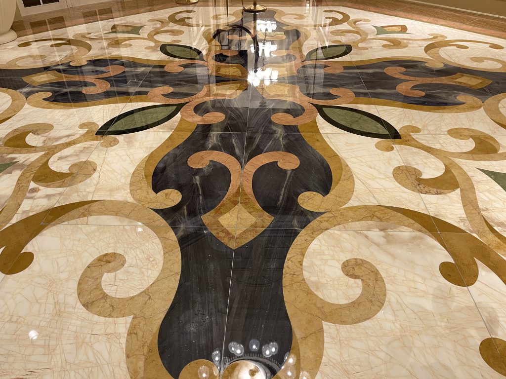 迪士尼酒店 - 冠峰雲石工程實例 #18 圖片 - 2023年04月13日 - hksummit.com